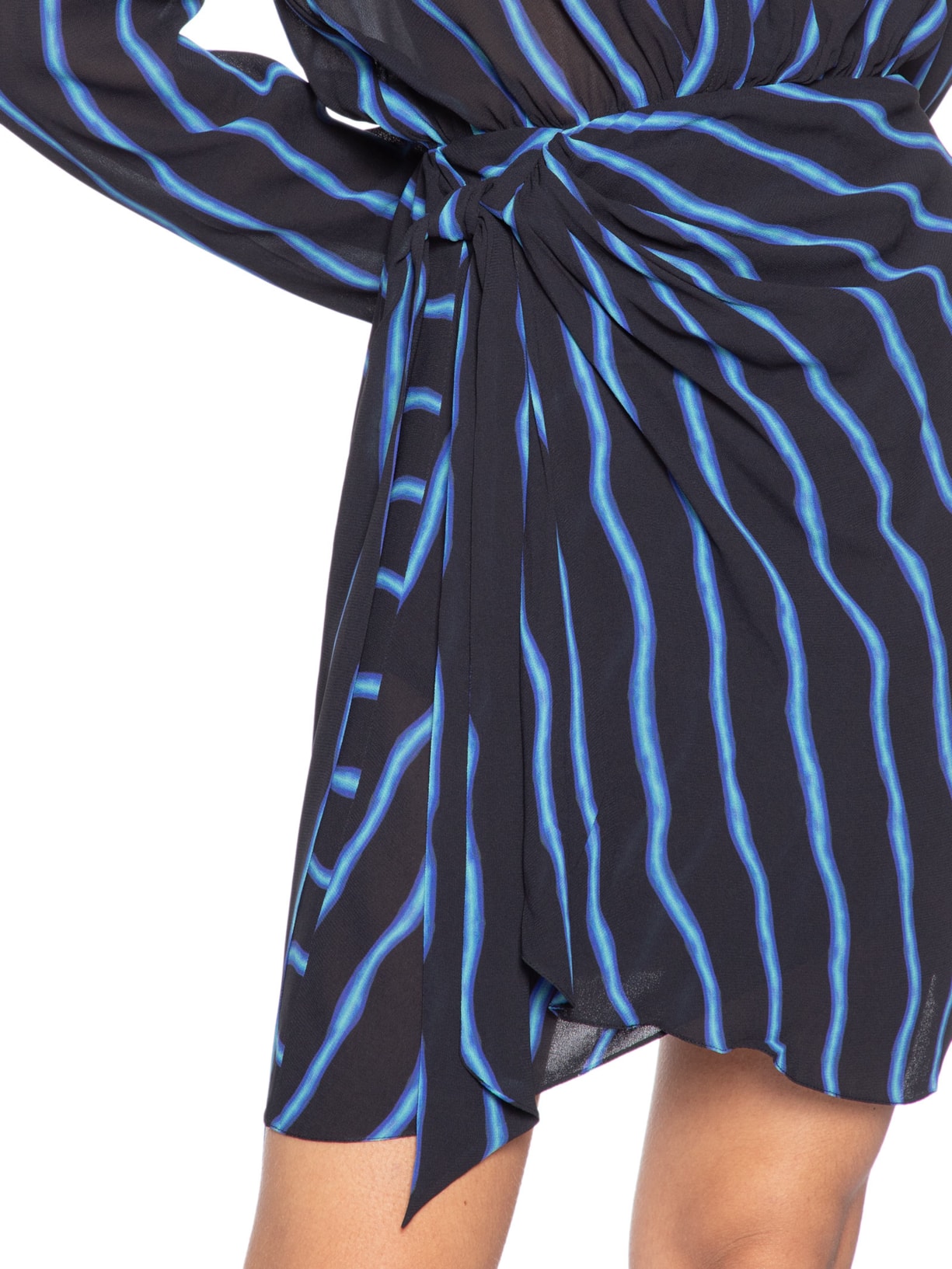 Vestido Curto Envelope Listrado – Preto Animale