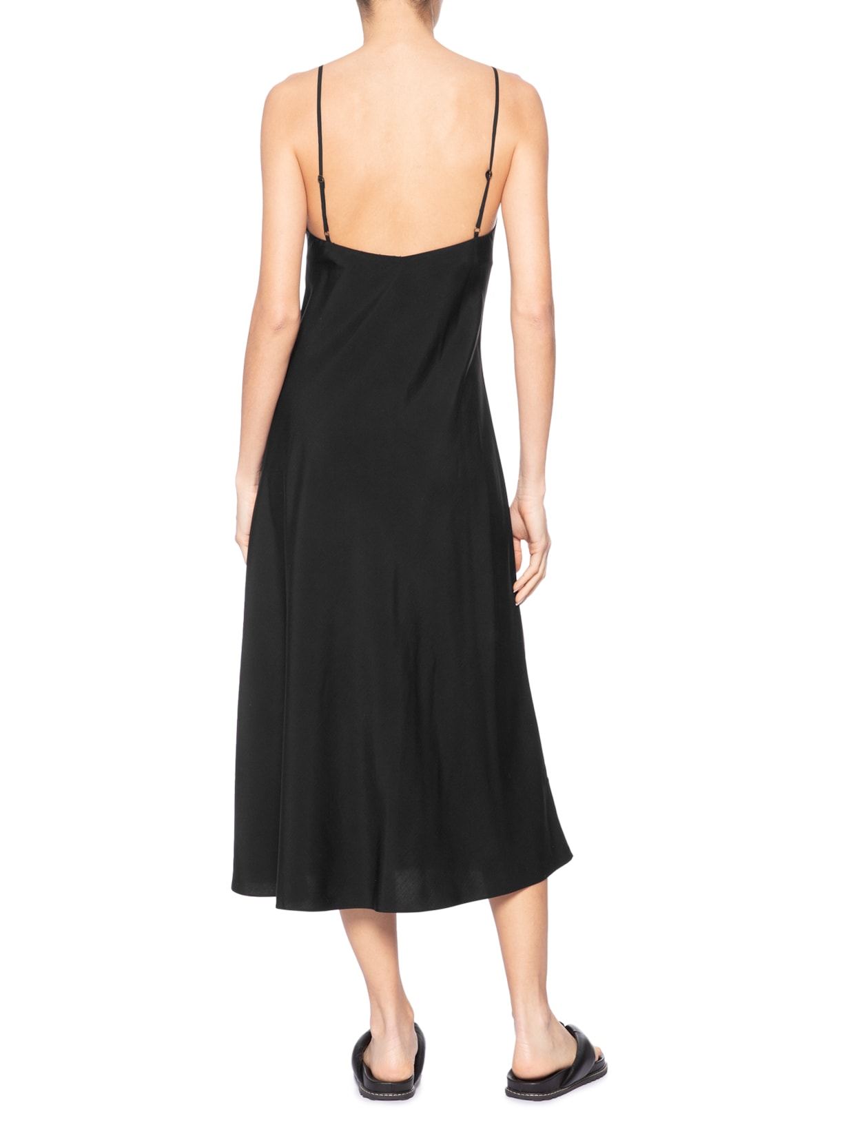 Vestido Enviesado Midi – Preto Farm