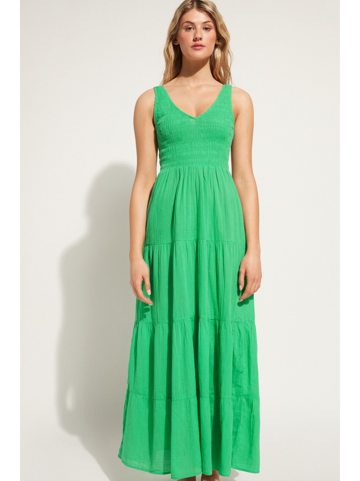 Vestido Longo Com Saia Em Camadas De Folhos Verde Calzedonia