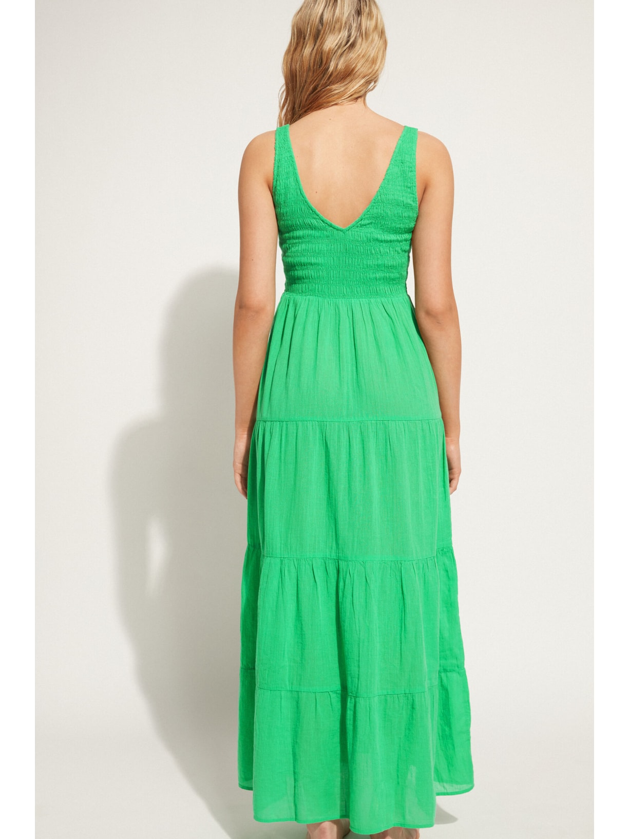 Vestido Longo Com Saia Em Camadas De Folhos Verde Calzedonia