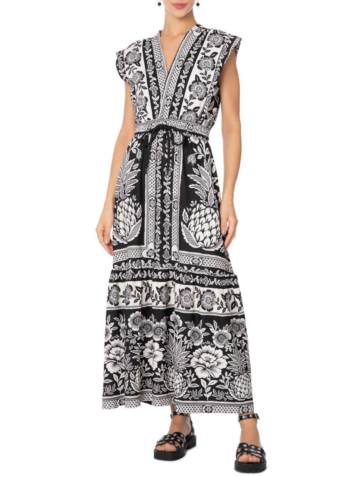 Vestido Midi Jardim Romance Preto Farm