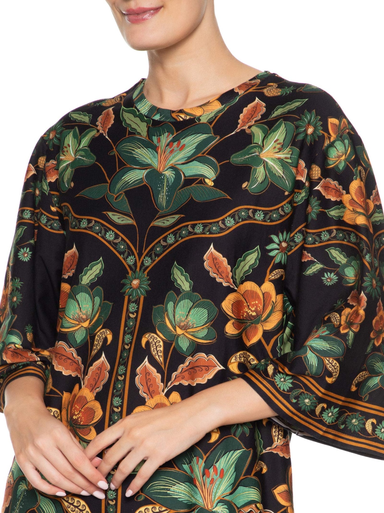 Vestido T-shirt Big Marcelle Preto Farm